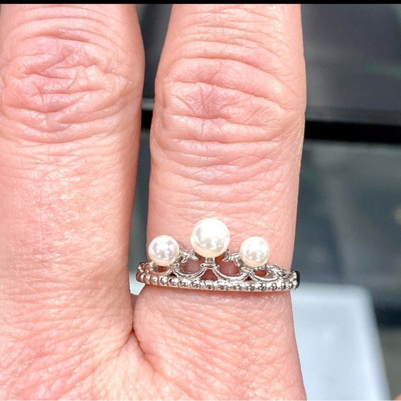 Genuine Freshwater Pearl Princess 3 Stone Crown Ring in 925 Sterling Silver - Picture 11 of 12